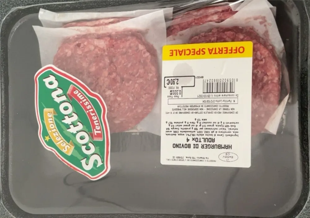Hamburger di bovino adulto