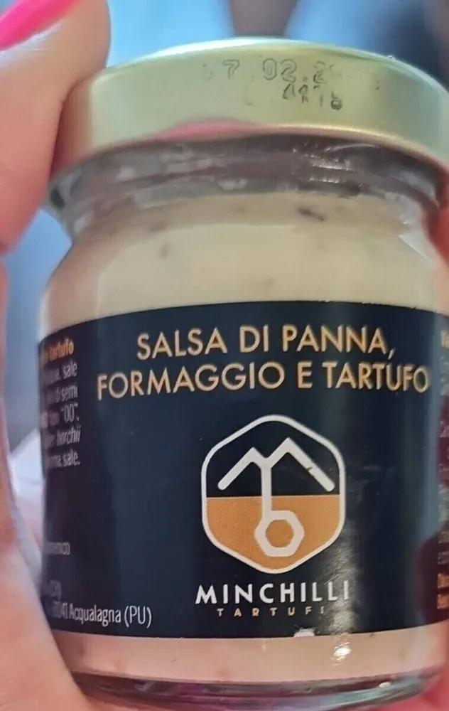 Salsa di panna formaggio e tartufo