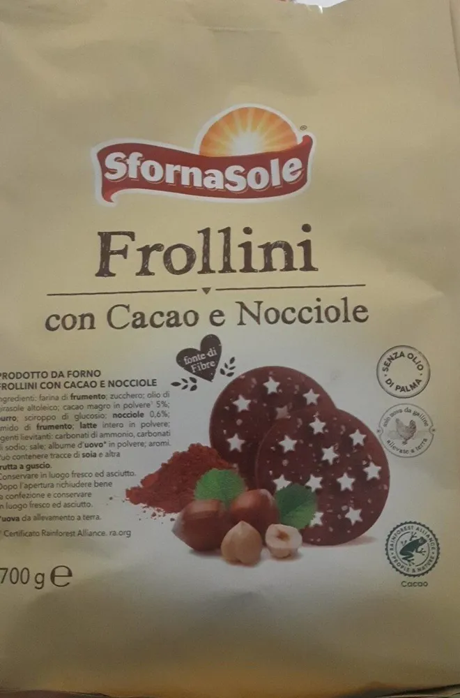 Frollini con cacao e nocciole