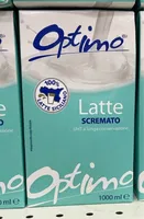 Latte scremato uht
