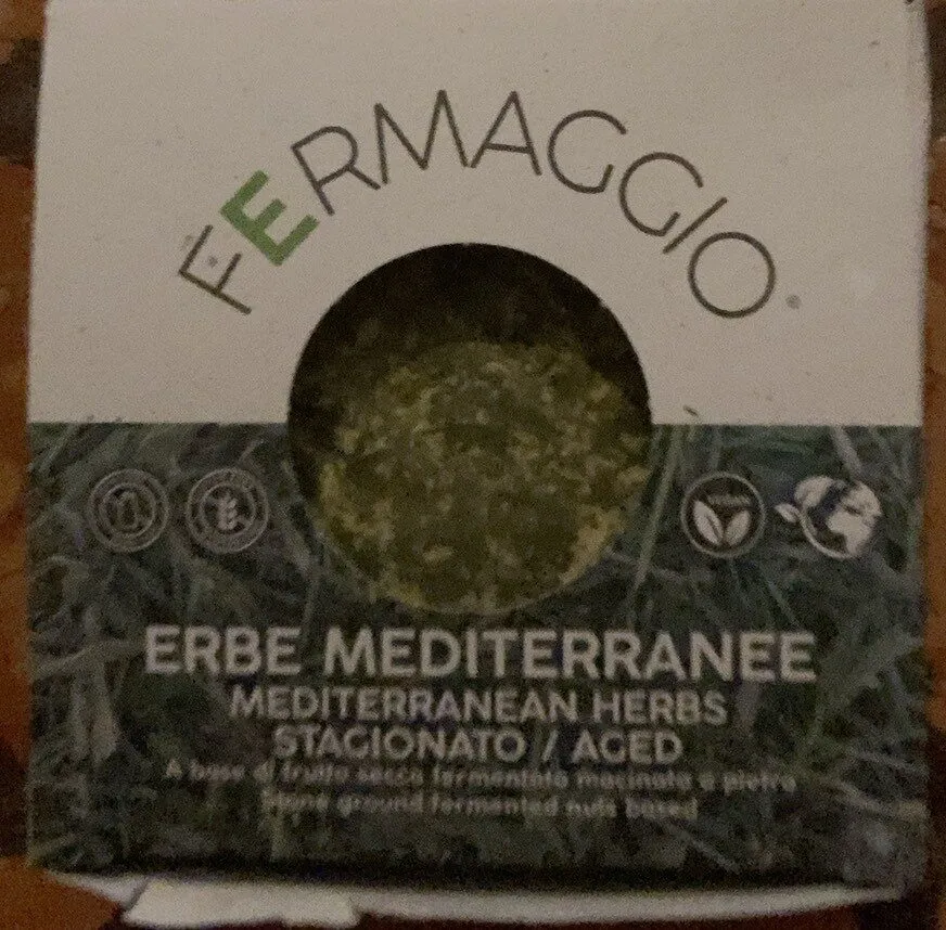 Fermaggio stagionato alle erbe mediterranee
