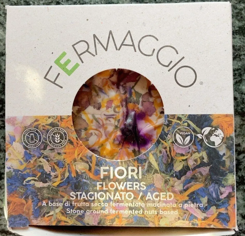 Fermaggio stagionato ai fiori