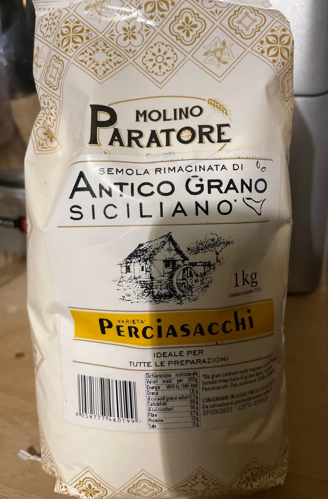 Semola rimacinata di antico grano siciliano Perciasacchi