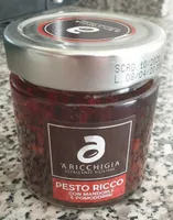 Pesto ricco con mandorle e pomodorini