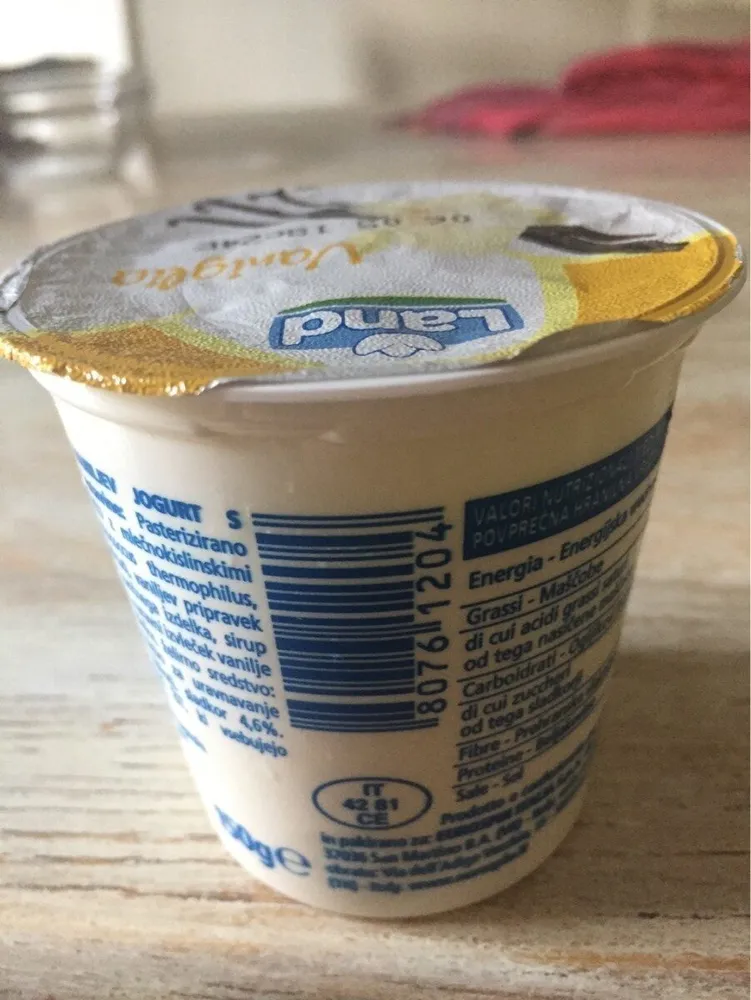 Yogurt intero alla vaniglia