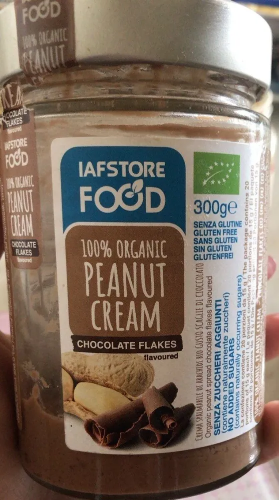 Peanut cream chocolate flakes