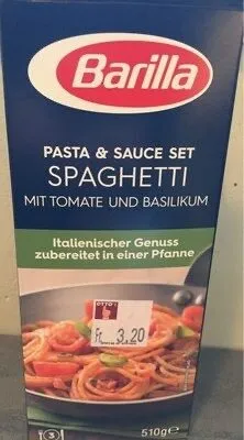 Spaghetti mit Tomate und Basilikum