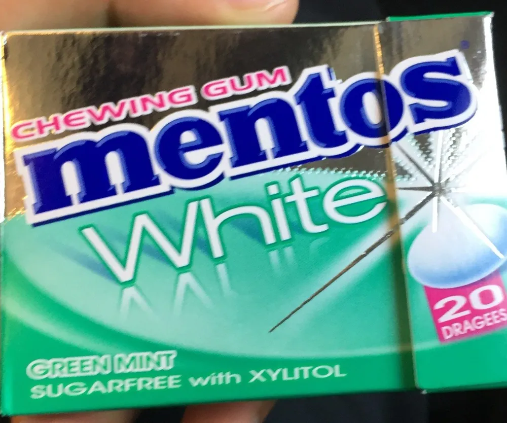 Mentos White