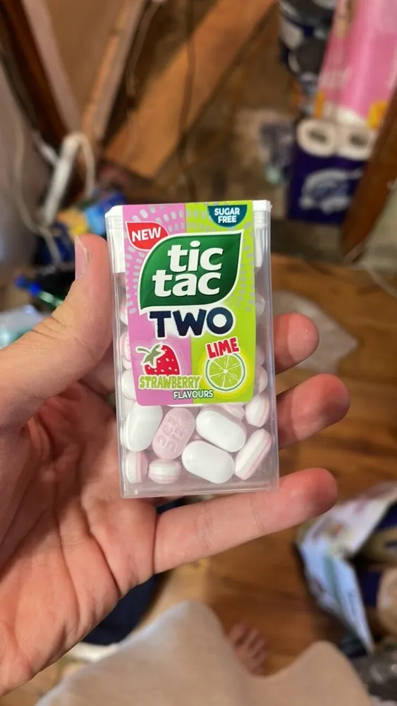 NEW tic tac SUGAR FREE TWO STRAWBERRY FLAVOURS LIM