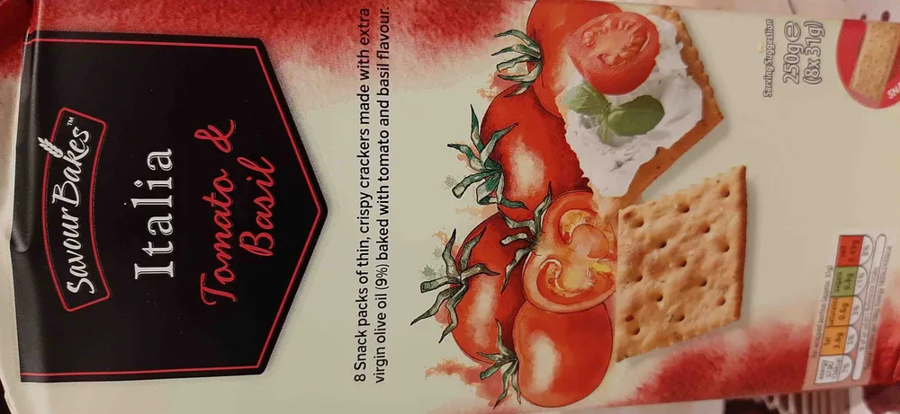 Crackers tomatoes and basil