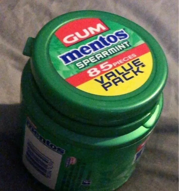 Mentos spearmint chewing gum