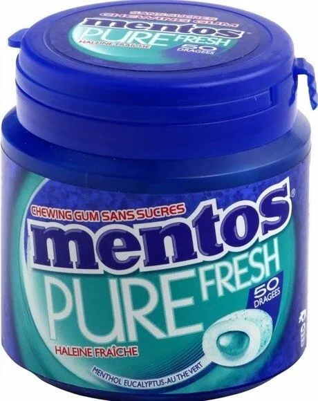 Chewing-gum avec édulcorants, parfum menthol eucalyptus