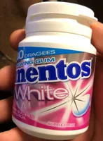 Mentos white bubble gum