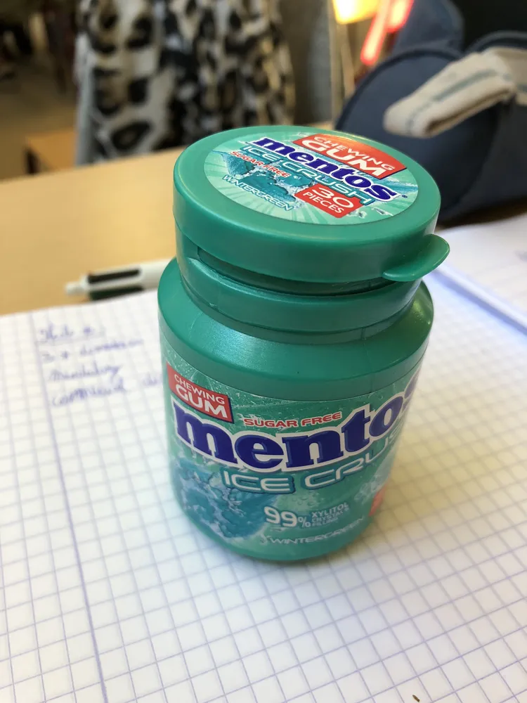Mentos Gum Bottle Ice Crush Wintergreen