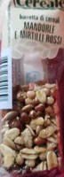 Cereali avena mandorle e mirtilli rossi