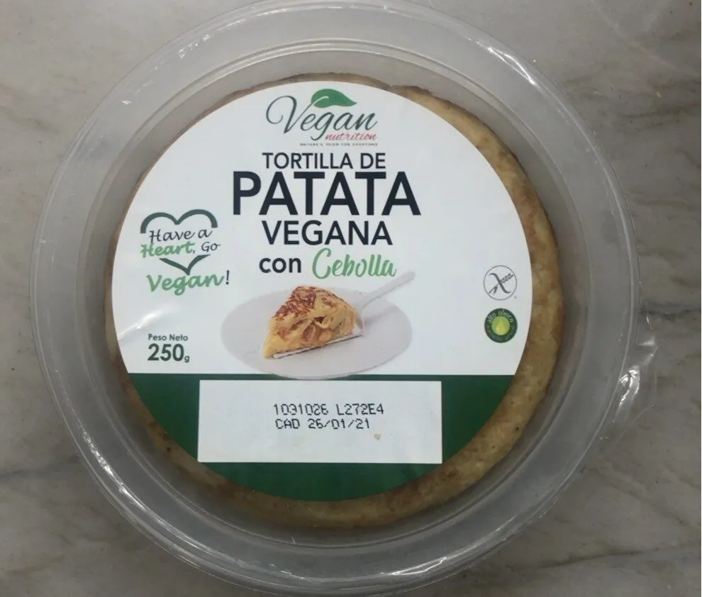 Tortilla de patata vegana con cebolla