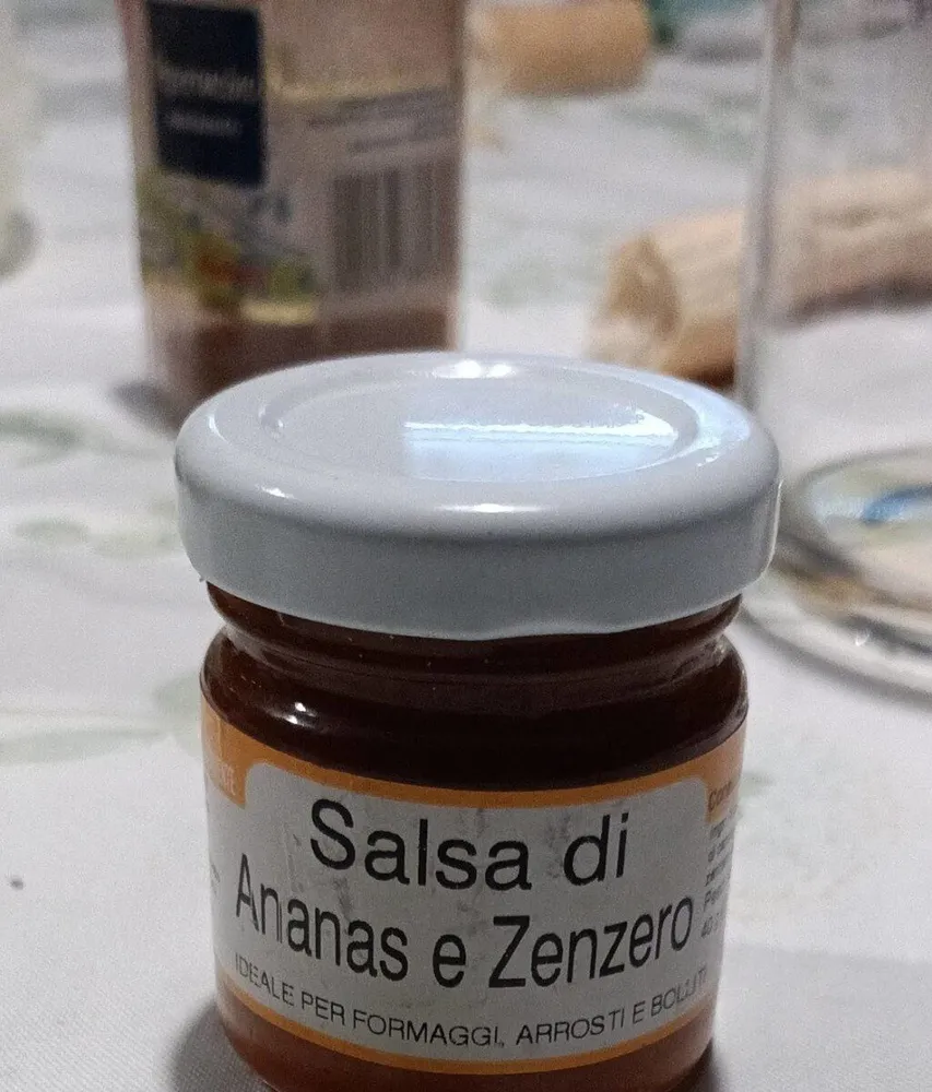 Salsa di ananas e zenzero