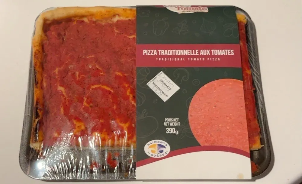 Pizza traditionnelle aux tomates