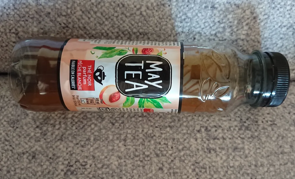 boisson rafraîchissante à l'infusion de thé noir aromatisée pêche blanche