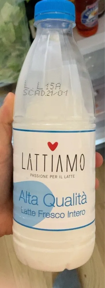 Latte fresco intero