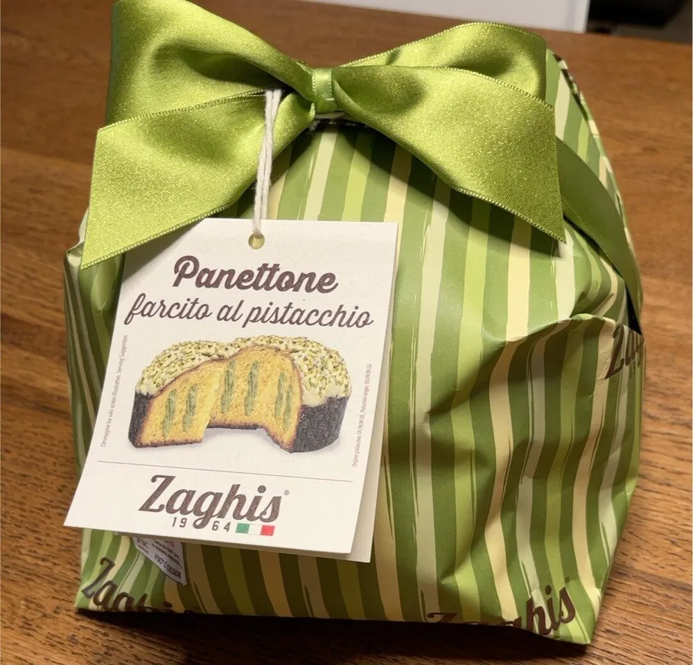 Panettone farcito al pistacchio