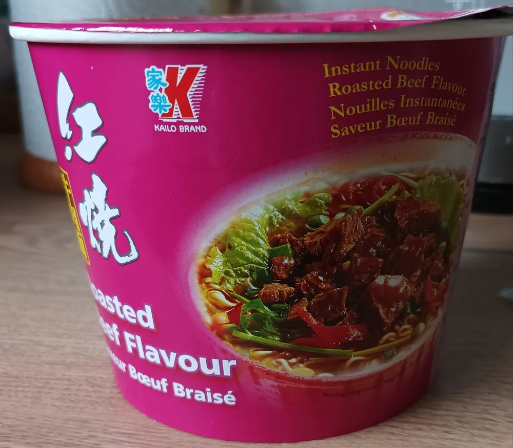Nouilles instantanées saveur boeuf braisé