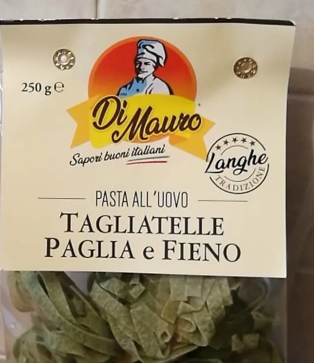 Tagliatelle paglia e fieno