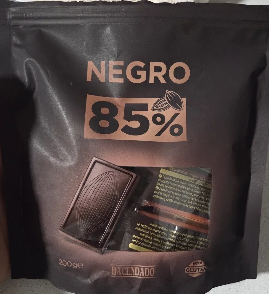 Negro 85%