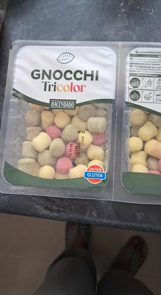 Gnocchi tricolor