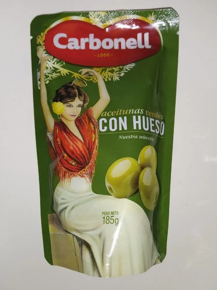 Aceitunas verdes con hueso