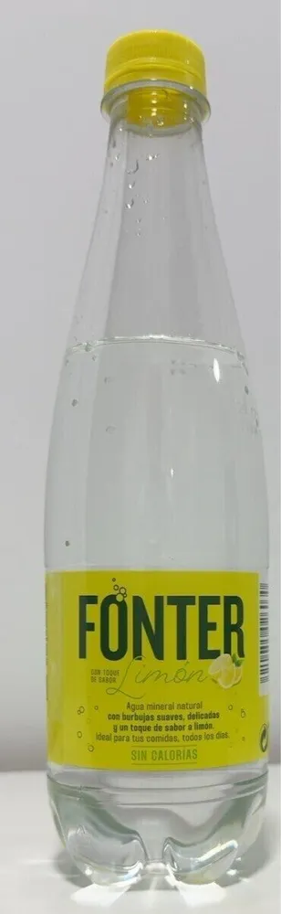 Agua mineral natural con gas