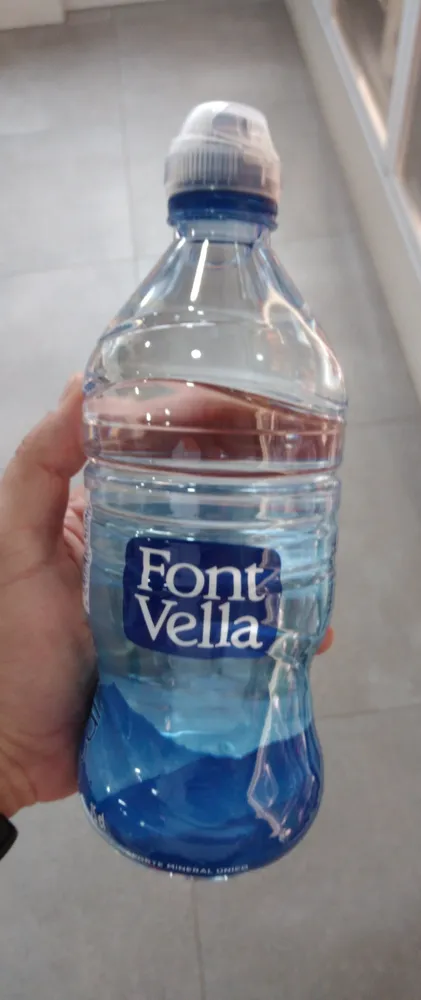 Agua mineral