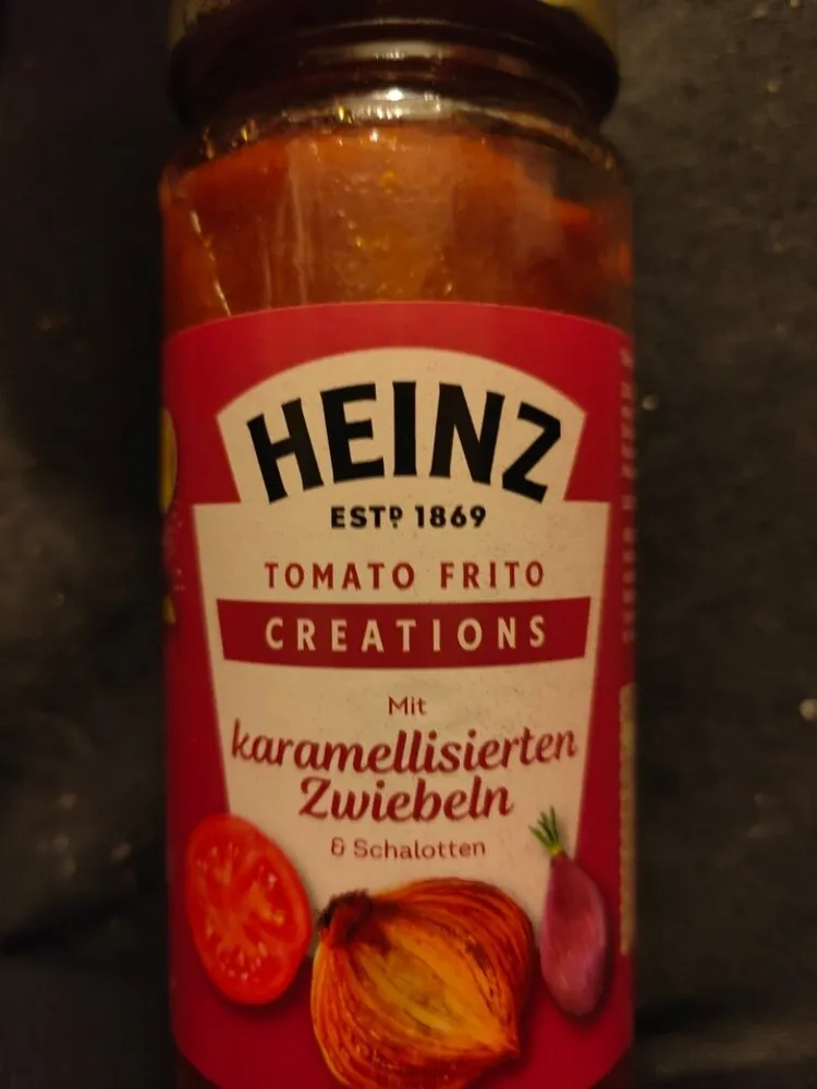 Tomato Frito Creations mit karamellisierten Zwiebeln