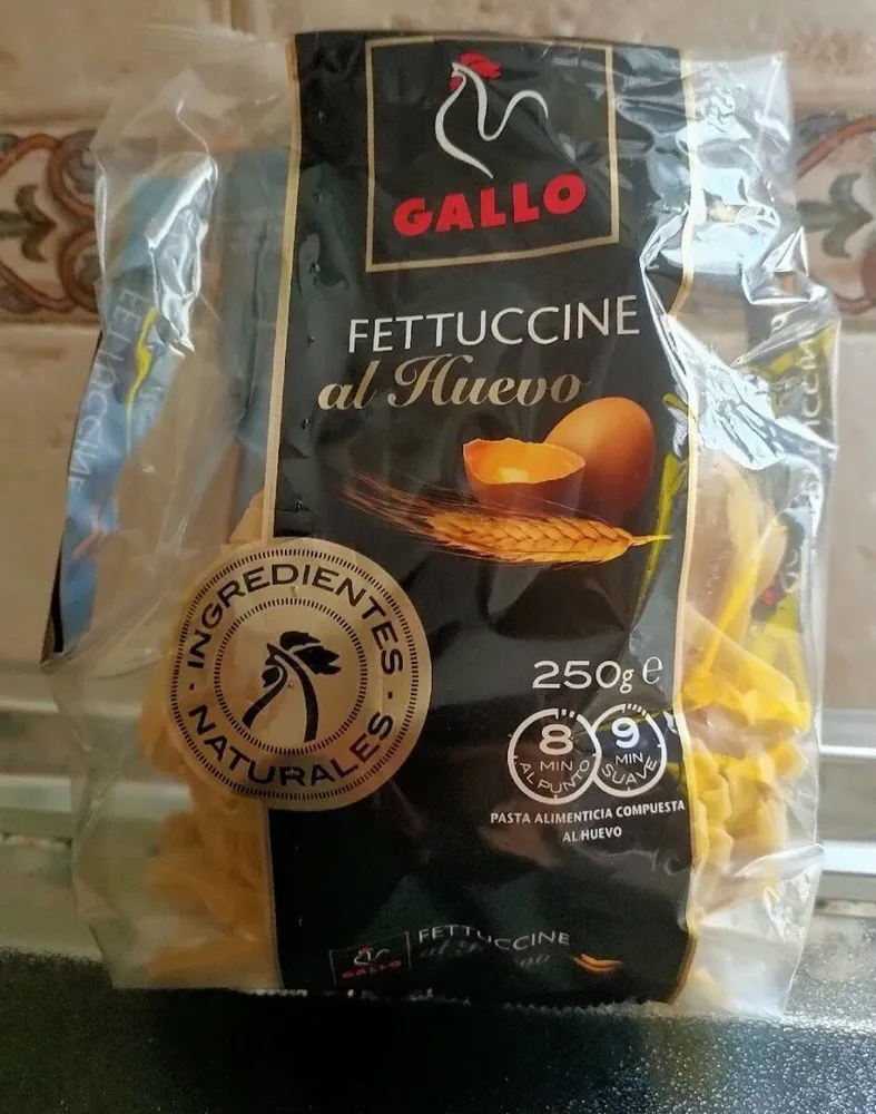 Fettuccine al huevo