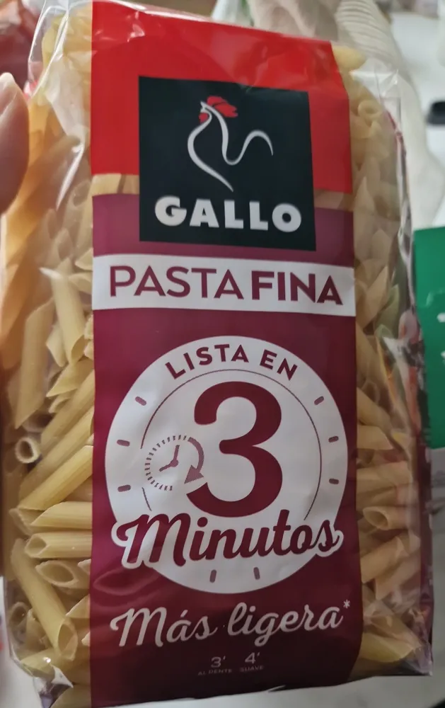 Pasta fina plumas