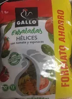 Helices con tomate y espinacas