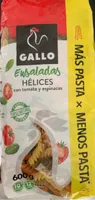 Helices con tomate y espinacas