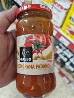 Salsa con queso grana padano