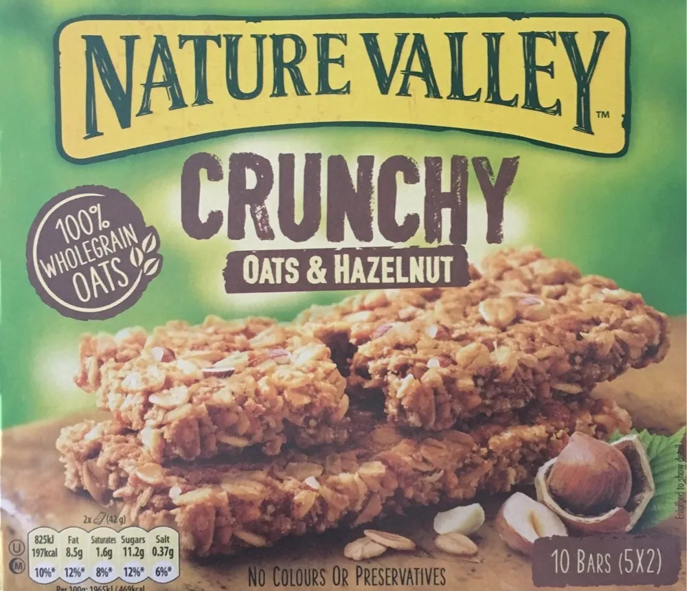 Wholegrain oats and crisp roasted hazelnut