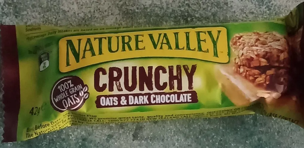 Crunchy Granola Oats & Dark Chocolate