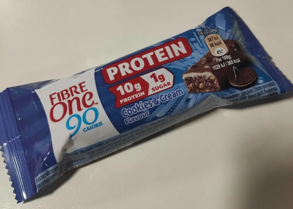 Fiber one protein bar cookies and cream flavour