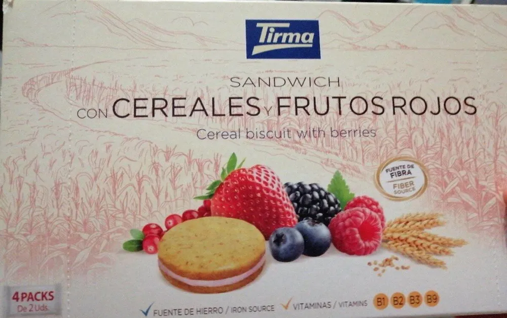 Sandwich con cereales y frutos rojos