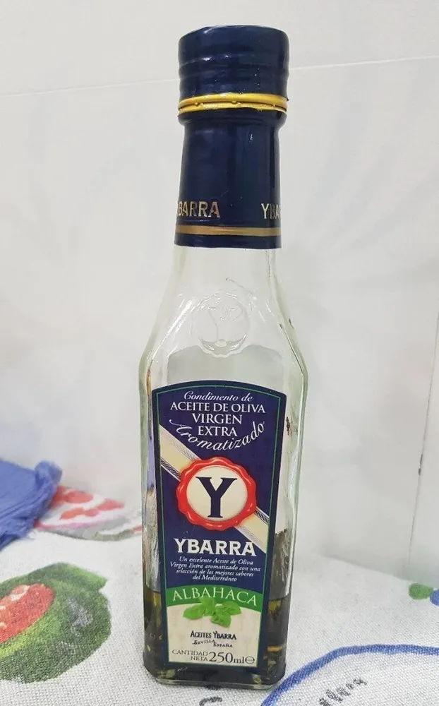 Aceite de oliva virgen extra (albahaca)