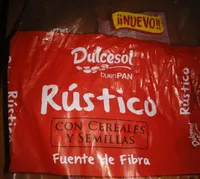 Pan rústico con cereales y semillas