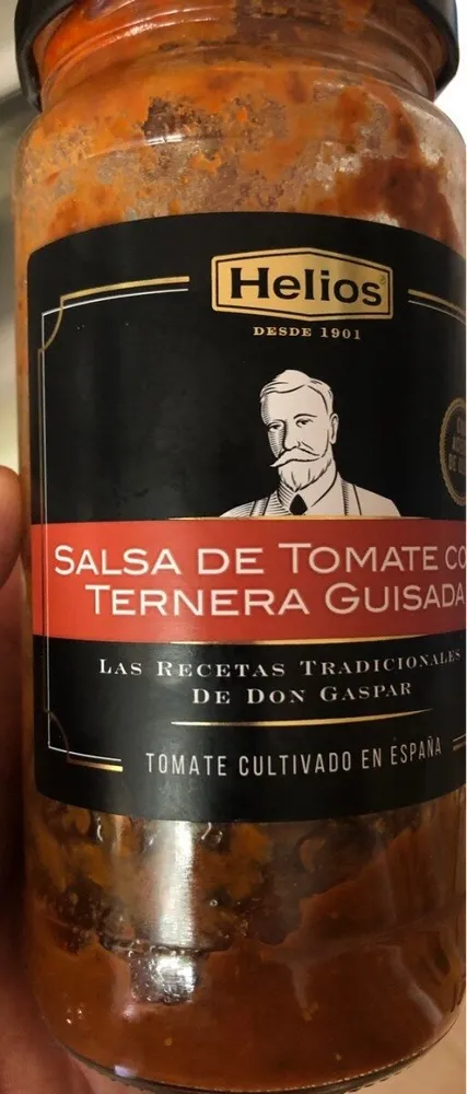 Salsa de tomate con ternera guisada