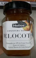 Confitura natural de melocotón con de fruta y