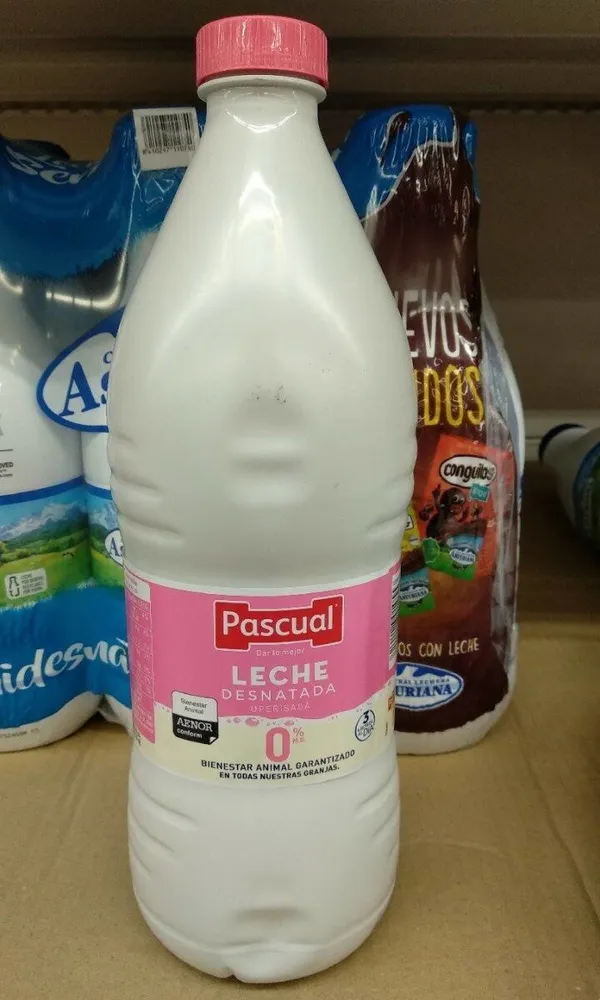 Leche desnatada uperisada