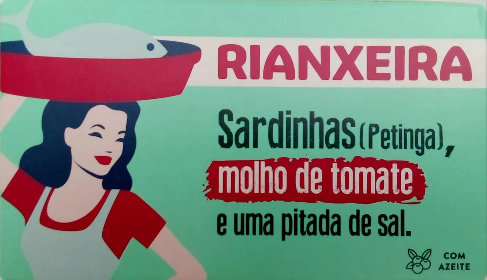 Sardinhas (Petinga), molho de tomate e uma pitada de sal.