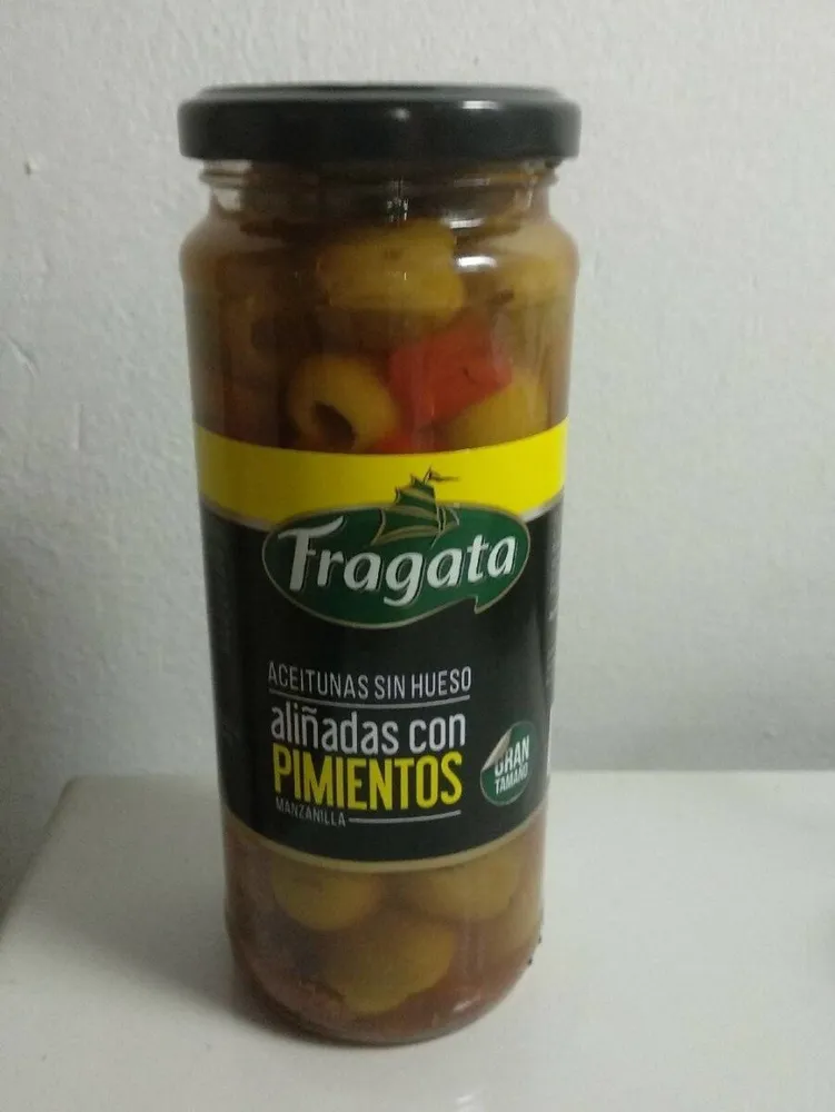 Aceitunas sin hueso aliñadas con pimientos