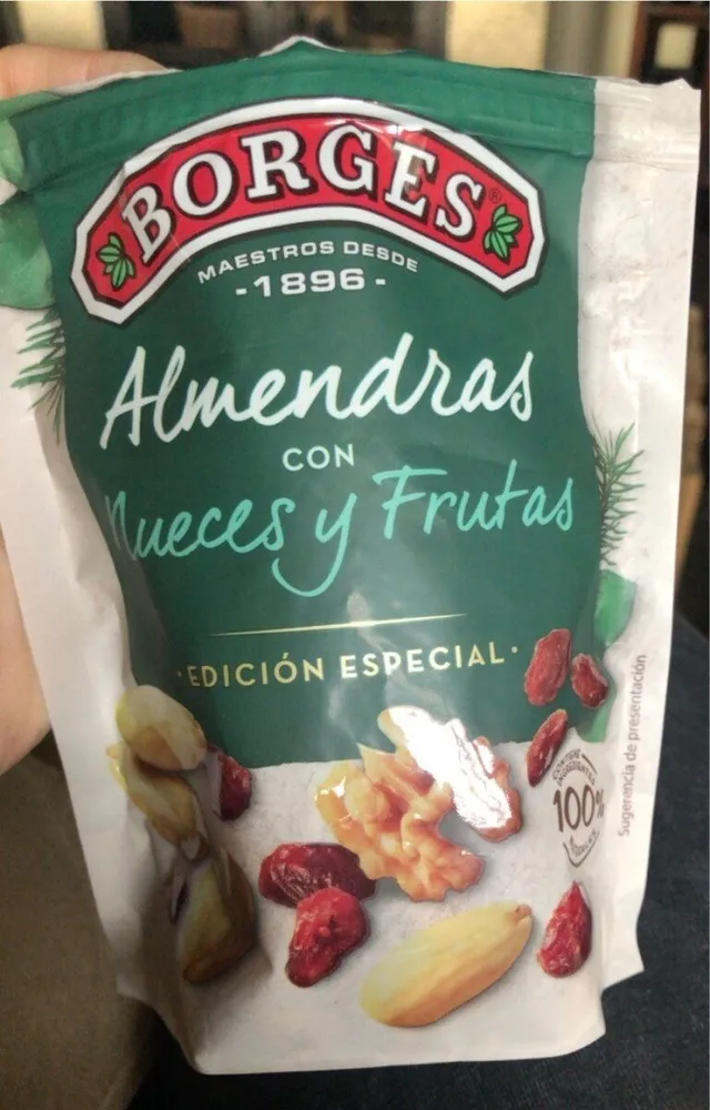 Almendras con nueces y frutas